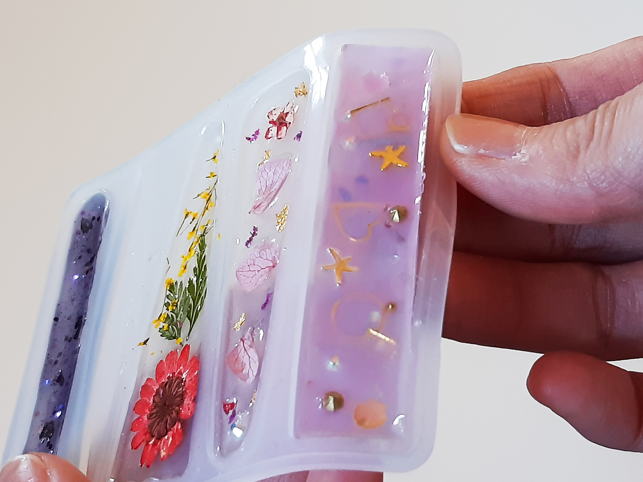 レジン初心者でも簡単♪かわいいヘアクリップの作り方-ミマキウッドラボ【長野県東御市 木の体験複合施設】